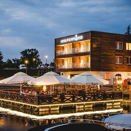 Hotel Port 110 Iława Kültér fotó